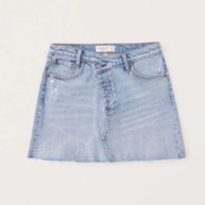 Classic Crossover Waistband Denim Mini Skirt